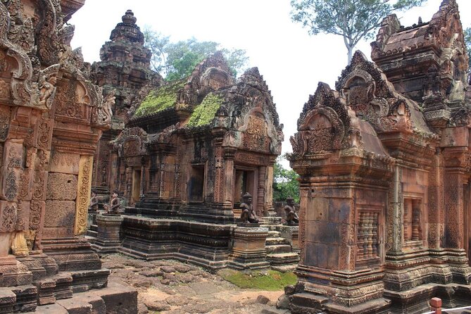 Private Banteay Srei and 4 Temples Guided Tour - Private Car Day: What You Really Get for $75