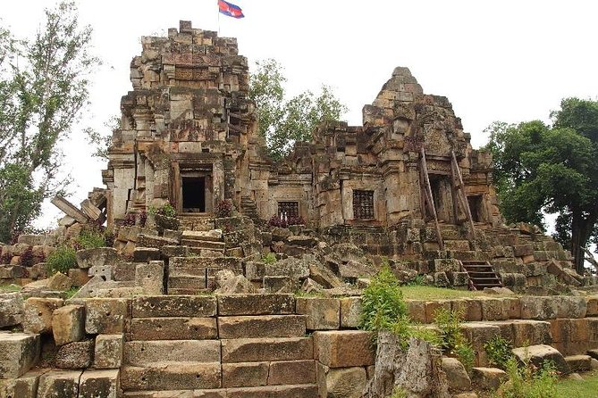 Private Battambang Full-Day Guided Tour - Stop 2: Wat Banan’s Mountain Stairs and Scenic Views