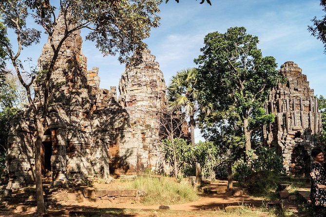 Private Battambang Full-Day Guided Tour - Stop 1 in Battambang City: Ta Dumbong Kro Aung and Lok Ta Dambong Kra Nhoung