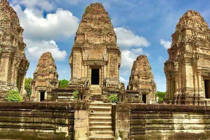 Private Day Angkor Wat Temple and Banteay Srei Temple Tour - Banteay Srei (Pink Ladies Temple): small scale, detailed mastery