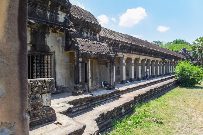 Private Full-Day Angkor Temple and Sunset Viewing with Lunch - Lunch at a Local Restaurant: Simple, Included, Don’t Over-Assume