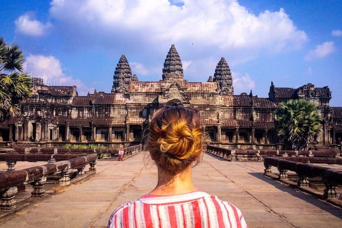 Private Full-Day Angkor Temples and Tonle Sap - Stop 1: Angkor Wat and why this temple works as a first scene
