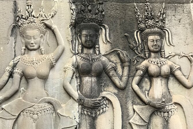 Private Guided Angkor Wat Tour by Lady Tuk Tuk with Monk Blessing - Angkor Wat: what you’ll actually do in your 2 hours