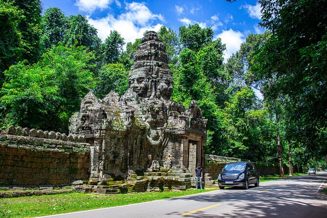Private Guided Tour To Angkor Wat & Its Surrounding-Angkor Park - Angkor Wat first: using your 2 hours well