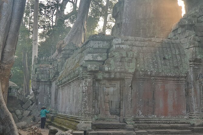 Private must-visit Temples Tour with Guide & Tuk Tuk - How the Angkor Wat sunrise (or not) changes your whole morning