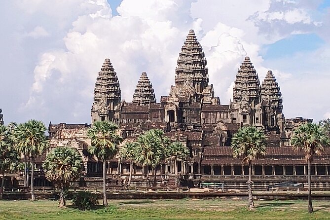 Private One Day Trip-The Best Experience in Siem Reap - A 6–7 Hour Private Route Through Angkor Thom and Angkor Wat