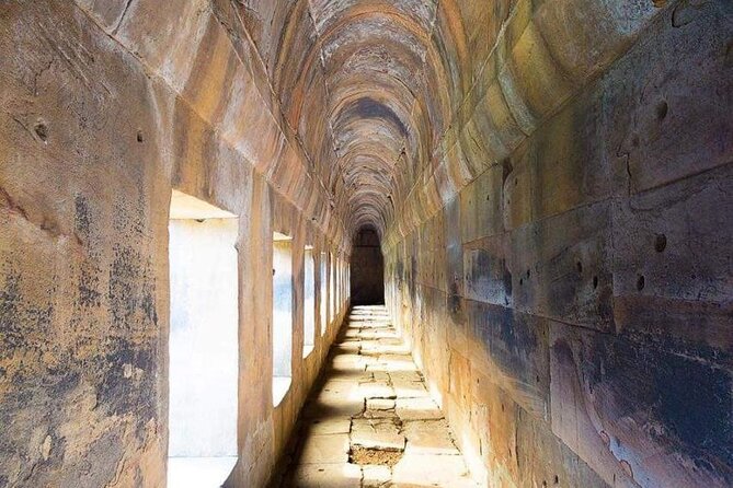 Private Preah Vihear and 2 Temples Guided Tour - Beng Mealea: the scattered ruins that feel like an adventure