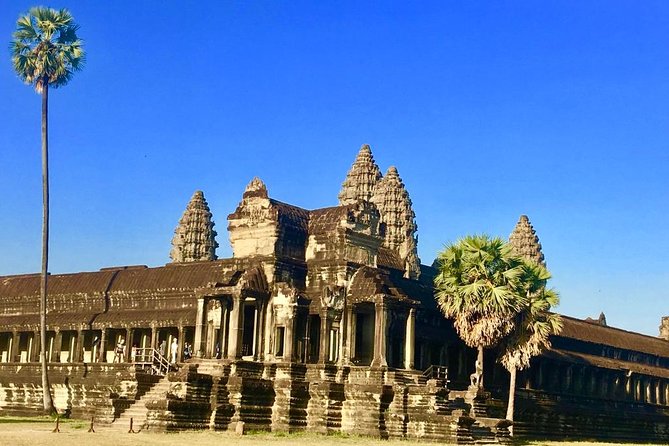 Private Siem Reap 3 Day Tour Discover All Highlight Angkor Temple - Day 2: Angkor Wat at sunrise plus Angkor Thom’s royal route