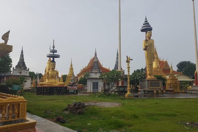 Private Siem Reap City Tour - Wat Thmei (Memorial of Victims of the Khmer Rouge Regime): a short stop that lands hard