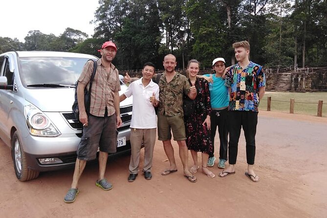 Private Taxi Siem Reap to Phnom Penh, Reliable Driver, Transfer - Skun (Tarantulas Market): A Quick Stop That Changes the Mood
