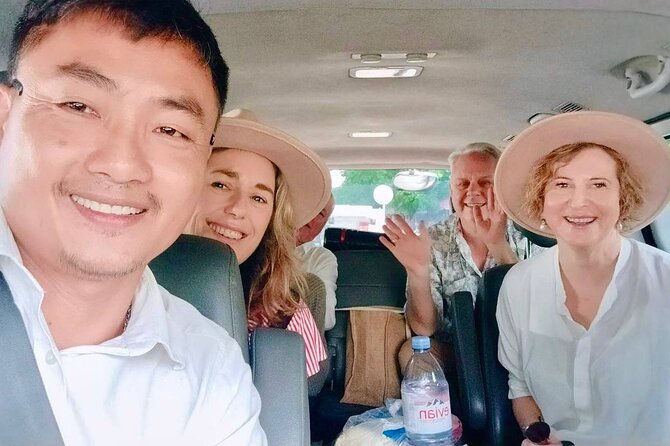 Private Taxi Siem Reap to Sihanoukville English Speaking Driver - English-speaking drivers: why communication helps on the road