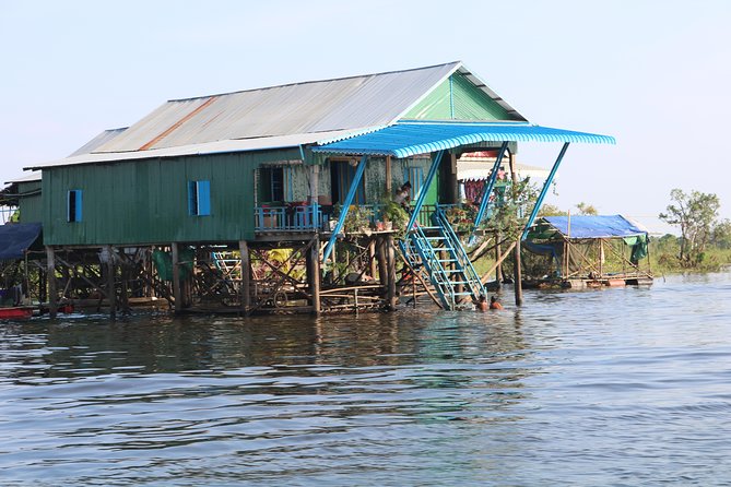 Private Temples and Lake Explorer - Day 2: Tonle Sap Lake Boat Cruise and Floating Village Visits