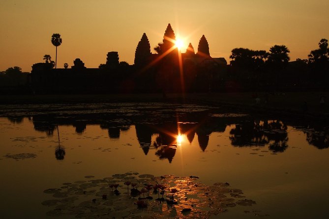Private Temples Guided Tour (Angkor Wat, Ta Prom & Angkor Thom) - Breakfast on the way: why the break is part of the value