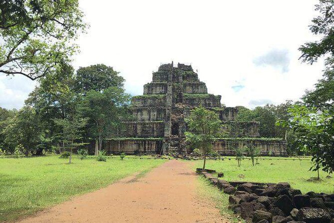 Private Tour to Koh Ker and Beng Mealea - Stop 1: Beng Mealea without the restoration shine