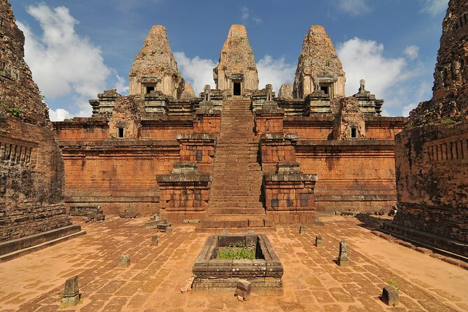 Private Transfer : Siem Reap ↔ Battambang - Vehicle comfort and safety: what you can expect from a private driver
