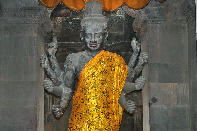 Private Tuk Tuk Tour to Angkor Wat and Small Circle with Two Extras - Angkor Thom gates and the Bayon quick shot (why a short stop can still work)