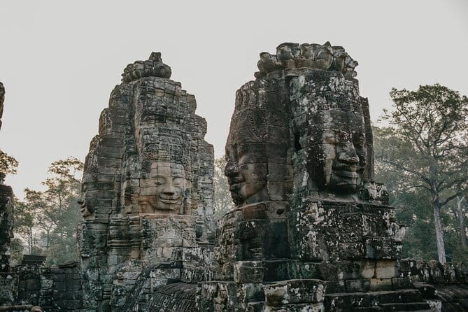 Private Two Days Siem Reap Temples Discovery Guided Tour - Day 1: Angkor Wat to Ta Prohm, with Angkor Thom as the backbone