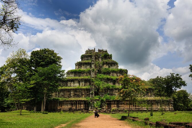 Private Vehicle - Beng Mealea & Koh Ker Group - Stop 2: Koh Ker Temple and the Jayavarman IV Connection