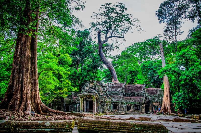 Seat-In-Coach: Small Circuit tour with Sunrise at Angkor Wat - What to wear and bring for an early temple day
