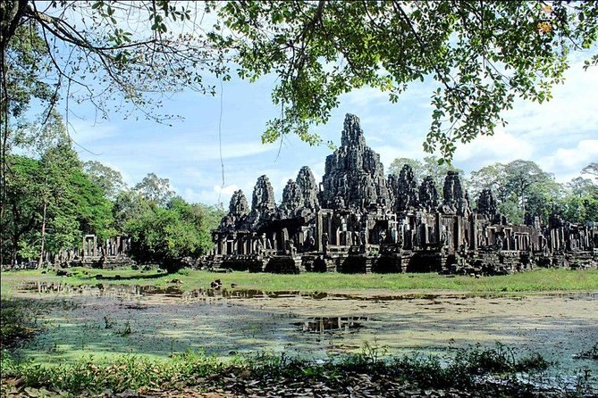 Shared Tour to Angkor Wat, Bayon and Ta Prohm Temples - Stop 1: Angkor Wat (Outside + Inside) and How to Use Your 3 Hours Well