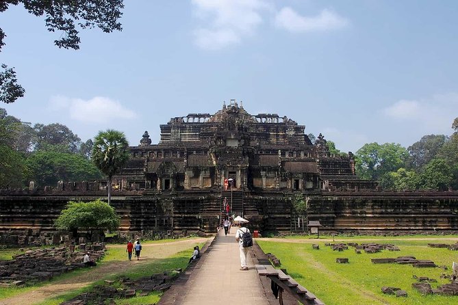 Shared Tour to Angkor Wat, Bayon and Ta Prohm Temples - Stop 2: Angkor Thom South Gate (Tonle Oum) and the City’s Gate Math