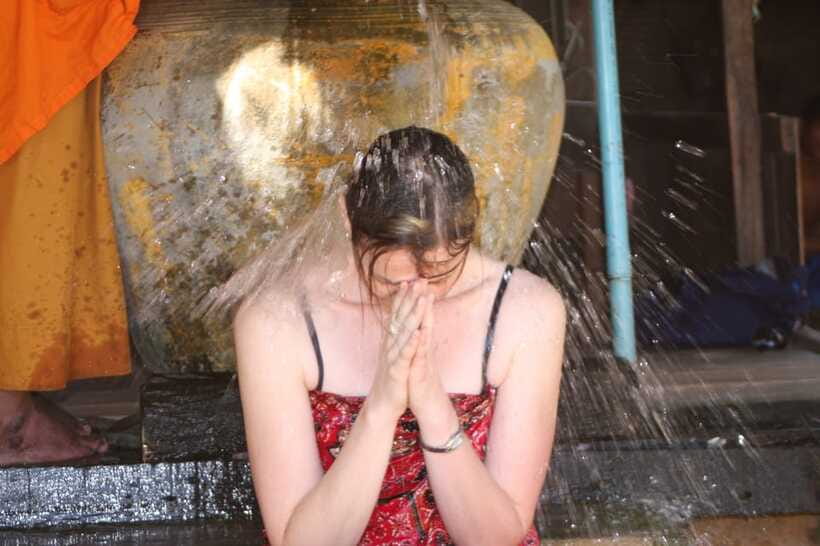 Siem Reap: 1-Hour Cambodian Buddhist Water Blessing - The English guide part: what makes this tour feel respectful