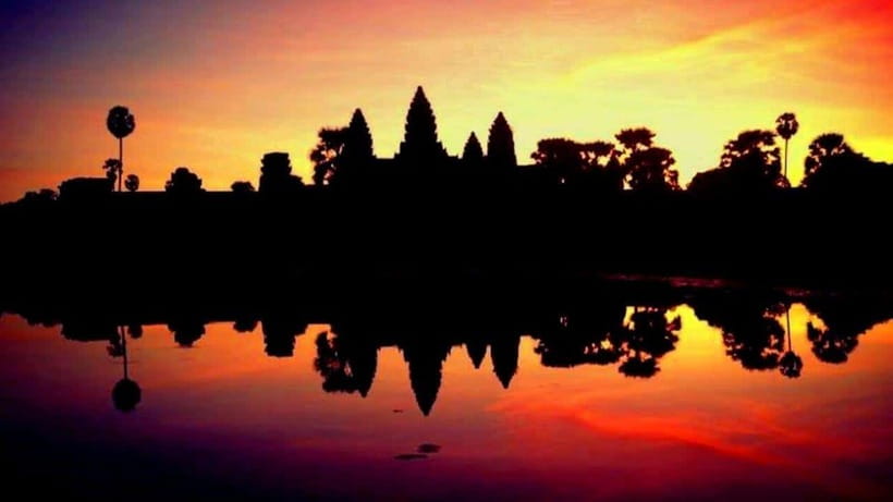 Siem Reap: 2-Days Angkor Wat with Sunrise Small-Group Tour - Who this tour suits best (and who should reconsider)