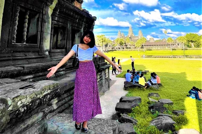 Siem Reap 2 Days Private Tour Angkor Wat and Floating Village - Day 1: Angkor Thom and the big picture of the old capital
