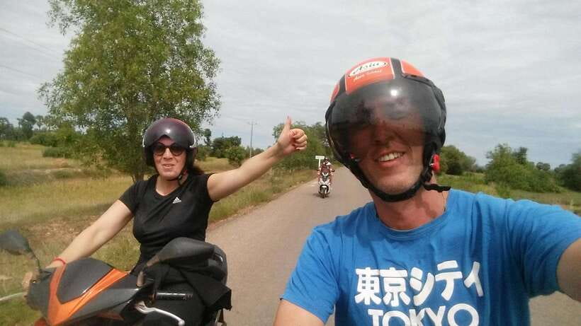 Siem Reap: 3-Hour Ancient Trails Motorbike Tour - Pradak market and village moments that feel human