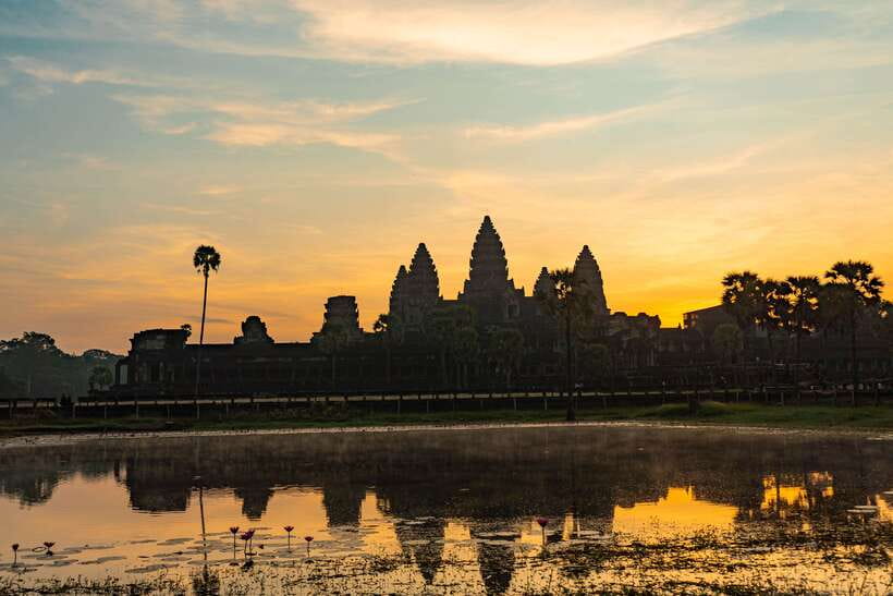 Siem Reap: Angkor Sunrise 2 Days Guided Bike Tour - Day 1 afternoon: Ta Prohm, Angkor Thom City, Bayon, and Preah Khan