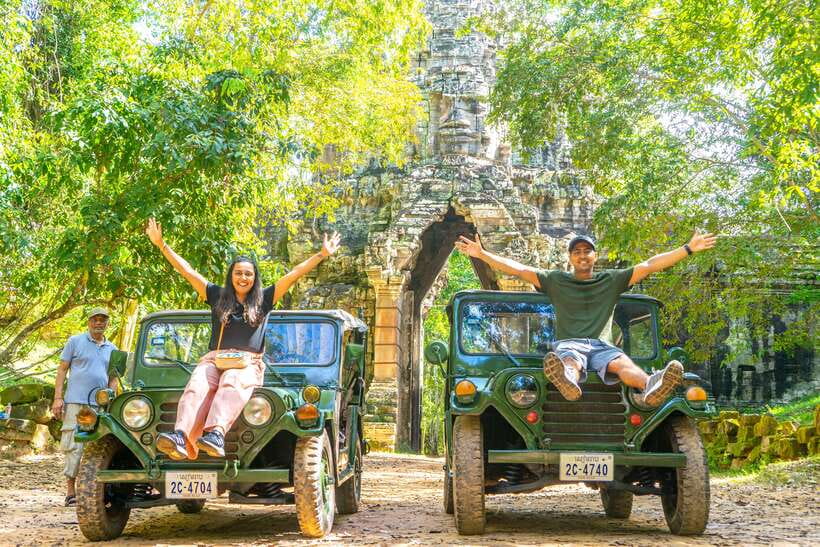 Siem Reap: Angkor Sunrise Jeep Tour / SUV Car Available - Sunrise viewing: the photo moment plus the context
