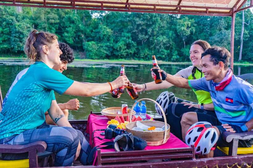 Siem Reap: Angkor Sunset Bike & Boat Tour /E-Bike Available - Key moments that make this tour work