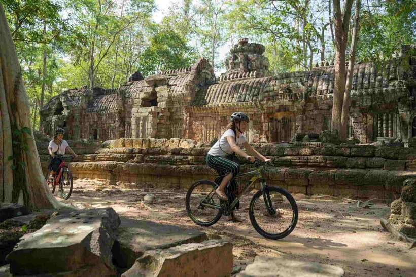 Siem Reap: Angkor Temples Off-Track Bicycle Tour - Angkor without the gridlock: biking jungle paths