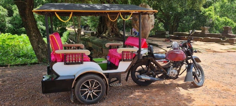 Siem Reap: Angkor Temples Tour by a Private Tuk Tuk - Enter Angkor Thom Through the South Gate and Find the Bayon