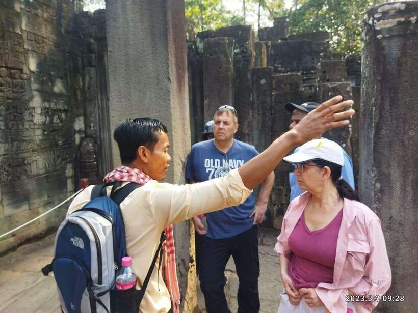 Siem Reap: Angkor Wat 2day Big and Small Circuit Guided Tour - Ta Keo: the 10th-century climb and the ancient-versus-modern moment