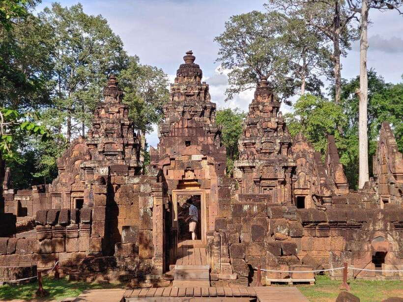 Siem Reap: Angkor Wat, Angkor Thom, and Banteay Srei Tour - Quick Hits Before You Go