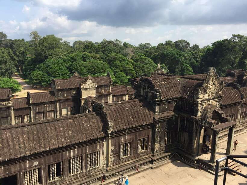 Siem Reap: Angkor Wat Half-Day Trip with Local Guide - Should you book this Angkor Wat half-day tour?