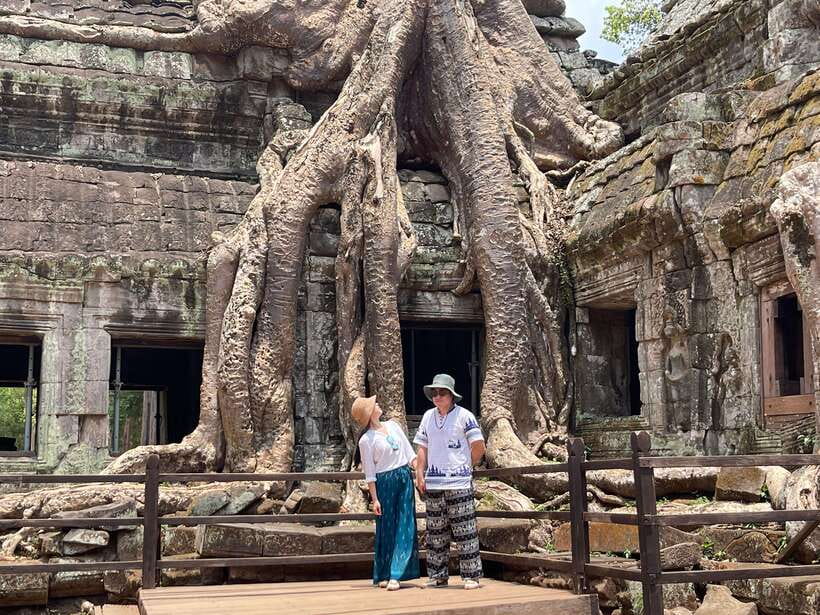 Siem Reap: Angkor Wat Private full Day Tour - Practical Tips for a Hot, Packed 8 Hours