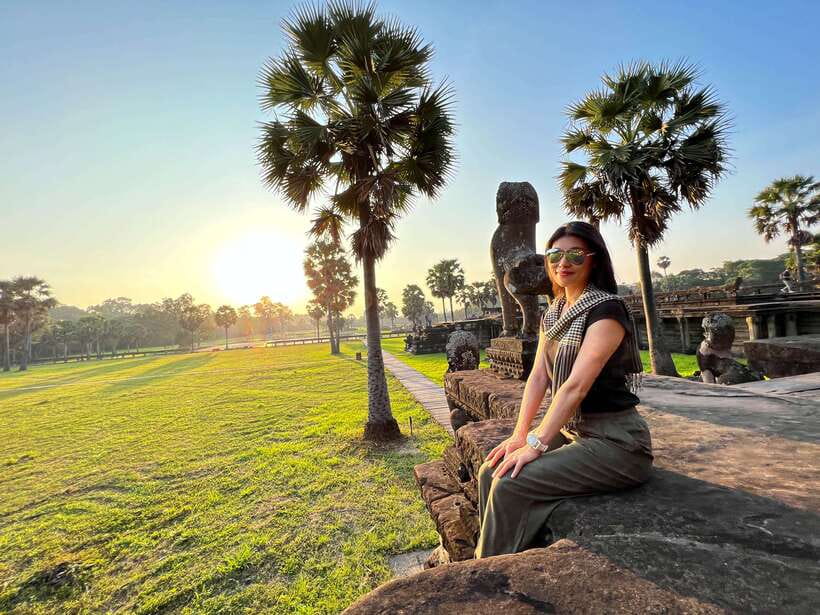 Siem Reap: Angkor Wat Small-Group Day Tour and Sunset - Ta Prohm Jungle Temple: Roots, Ruins, and Real Atmosphere