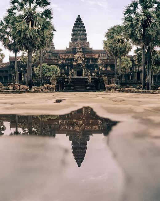Siem Reap: Angkor Wat Small-Group Day Tour - Pickup, Tuk-Tuk Comfort, and the Air-Conditioned Upgrade