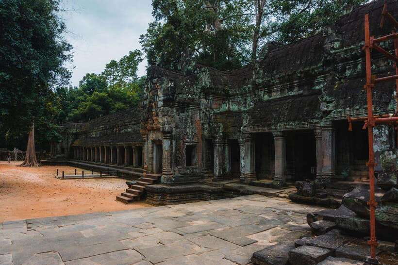 Siem Reap: Angkor Wat Small-Group Full Day Tour and Sunset - Lunch and Phum Preah Dak: palm cake and palm sugar beyond the ruins