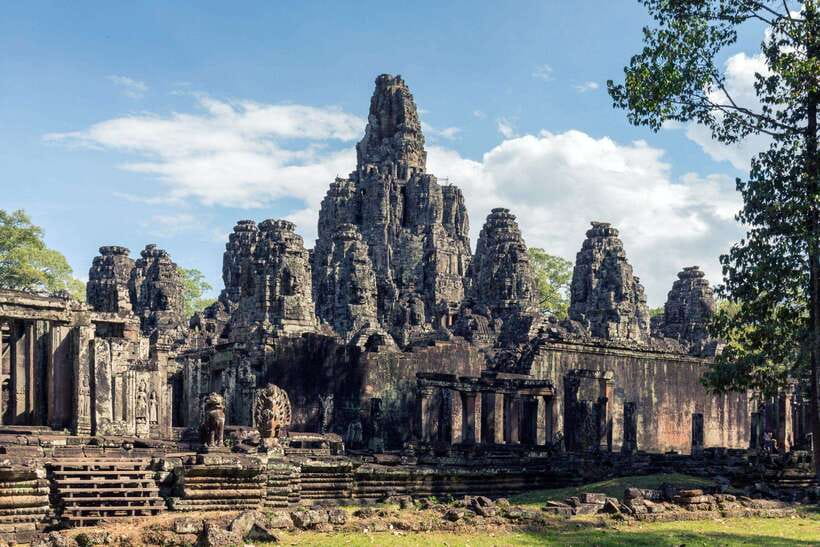 Siem Reap: Angkor Wat Small-Group Full Day Tour and Sunset - Bayon, Terrace of Elephants, and the face-magic you’ll remember