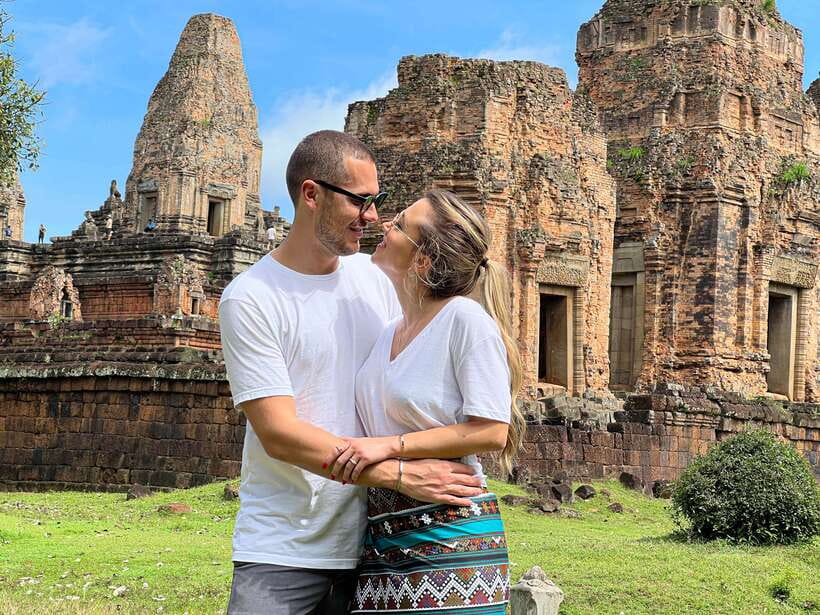 Siem Reap: Angkor Wat Small-Group Sunrise Tour & Breakfast - Breakfast in Preah Dak: Khmer noodle soup and palm-sugar desserts