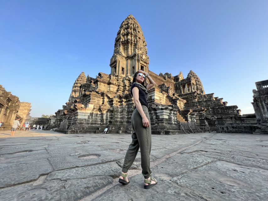 Siem Reap: Angkor Wat Small-Group Sunrise Tour & Breakfast - Finish stops like Baphuon and Tonle Om Gate views