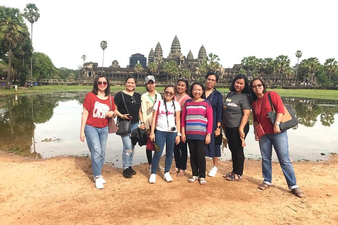 Siem Reap: Angkor Wat Sunrise Explore The Most Iconic Temples - Early pickup, big payoff: how the 4:30am start changes Angkor