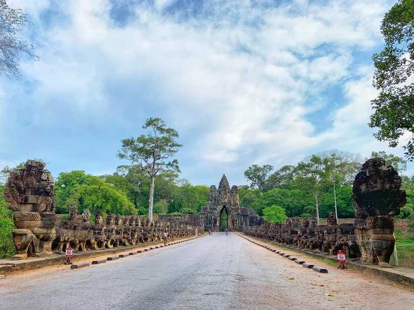 Siem Reap: Angkor Wat Sunrise for Group or Private Tours - Who this Angkor Wat sunrise tour is best for