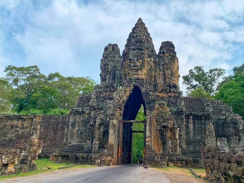 Siem Reap: Angkor Wat Sunrise for Group or Private Tours - Should you book? My take on the smart decision