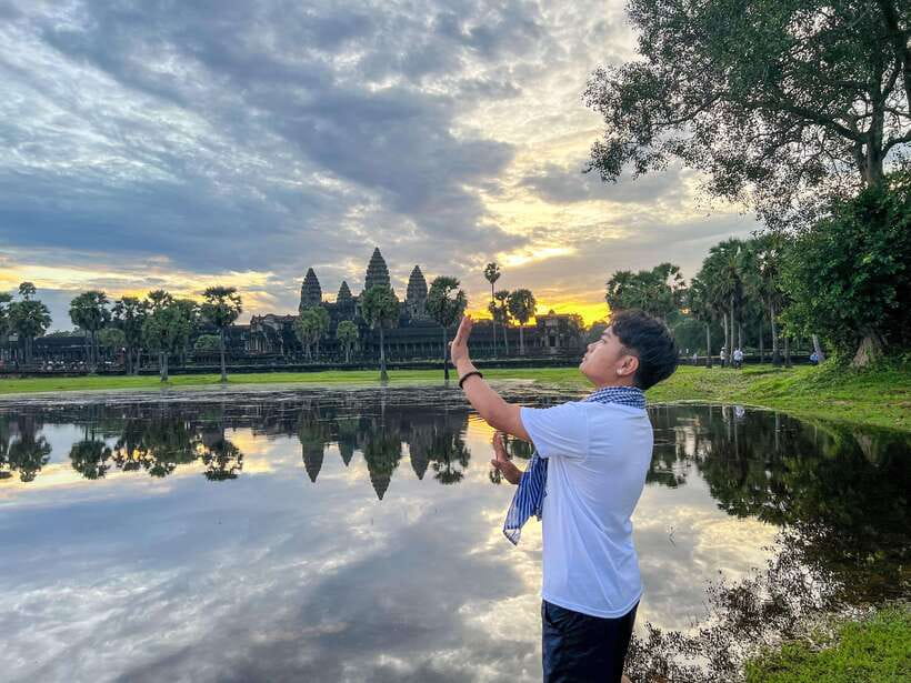 Siem Reap: Angkor Wat Sunrise Small Group tour and Breakfast - Key points worth your attention