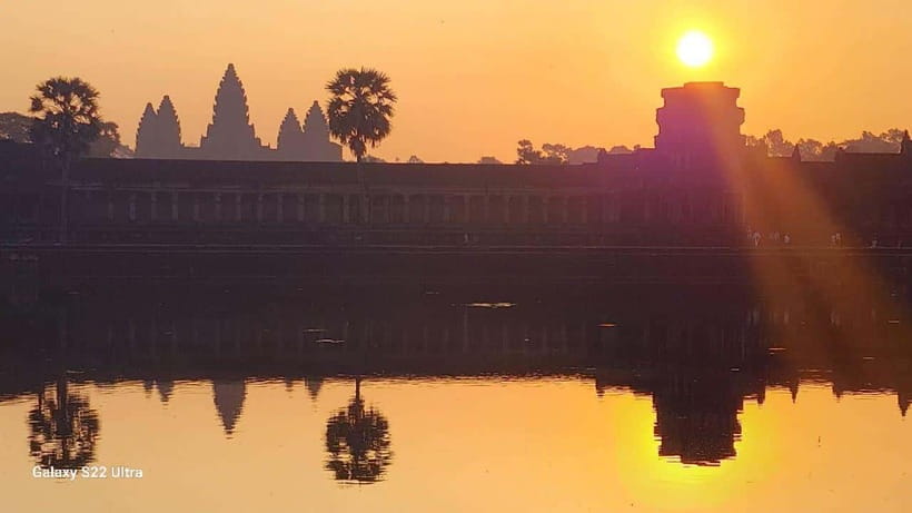 Siem Reap: Angkor Wat Sunrise Tour with Spanish Guide - Guides in Spanish: what to look for (and what the best ones do)