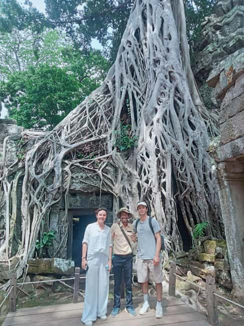 Siem Reap: Angkor Wat Tour with French-Speaking Guide - Lunch During the Tour: Plan for It to Be On You